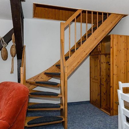 3-Raum-Fewo-Fuer-5-Personen-1-Aufbettung-Auf-Ruegen Schaprode Exterior foto